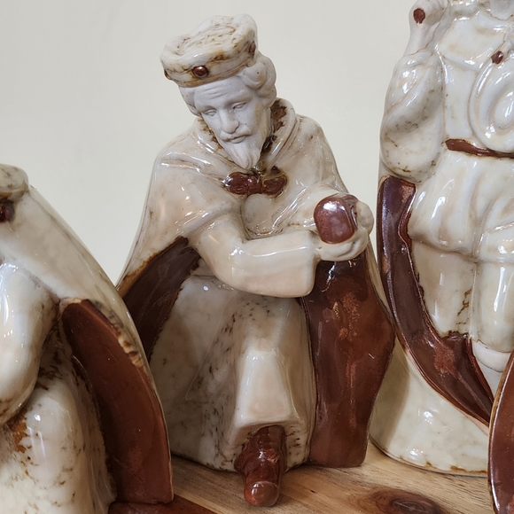 Glazed Ceramic Nativity Scene Set Rustic Minimalist Christmas Decor - Picture 9 of 14